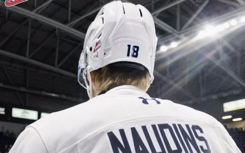 Bērzkalns pēc NHL nometnes sāk USHL sezonu, Naudiņam otrie vārti pēc kārtas