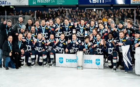 Latviešu komandu duelī Šveices kausa finālā trofeju ceļ Toms Andersons