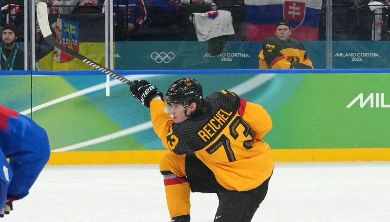 Vācijas izlasei PČ priekšvakarā pievienojas vēl viens NHL spēlētājs