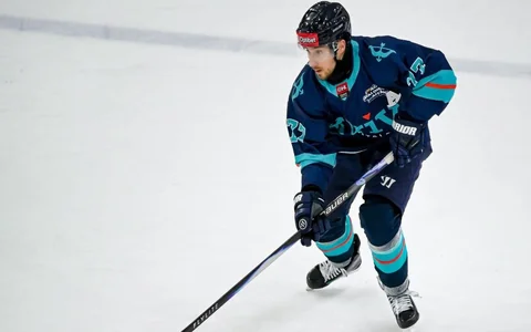 Neapturamais Sarkanis turpinauguņot"Capitals" uzvarā, panākums arī "Zemgalei"