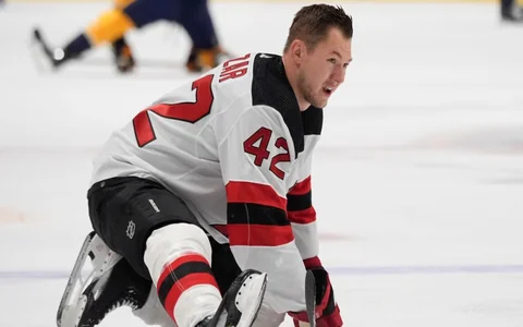 Balceram un Ābolam NHL konkurence - "Oilers" uzbrucējs Lazārs pārceļas uz Šveici