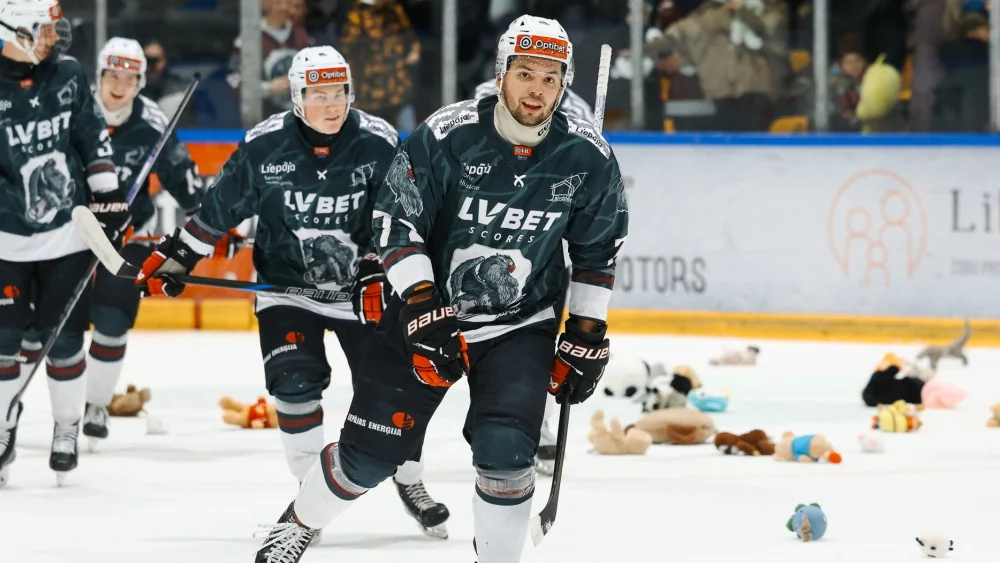 ''Capitals'' turpina pārvilināt pretinieku līderus: uz Piņķiem pārceļas arī ''Liepājas'' uzbrucējs