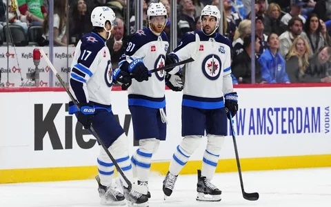 NHL līdere mājās klūp pret ″Jets″,mamutiemsvarīga uzvara pār ″Kings″