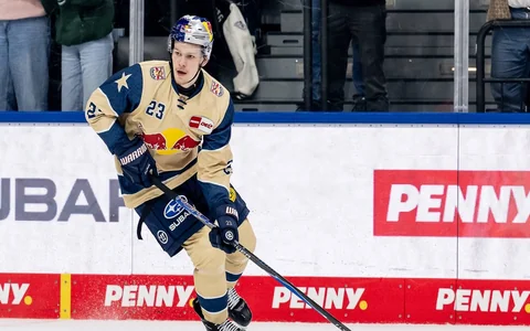 "Viņam ir mežonīgā puse " – treneris slavē Šmita attieksmi, NHL skauti izceļ bezbailīgo raksturu