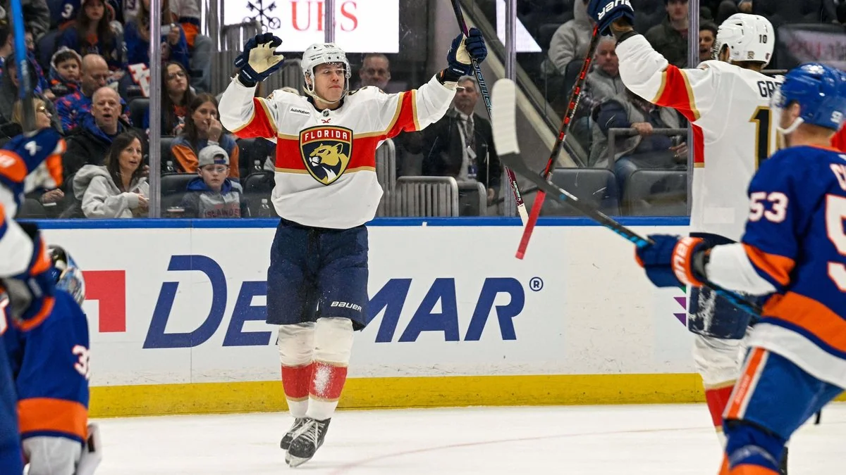 Soli no NHL – Vilmanis gūst vārtus "Panthers" pēdējā pārbaudes spēlē