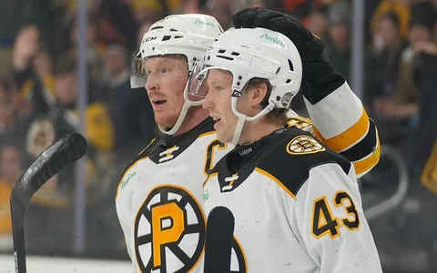 Video: Dans Ločmelis pēc nopietnās traumas atgriežas ar vārtiem Bostonas "Bruins" nometnē